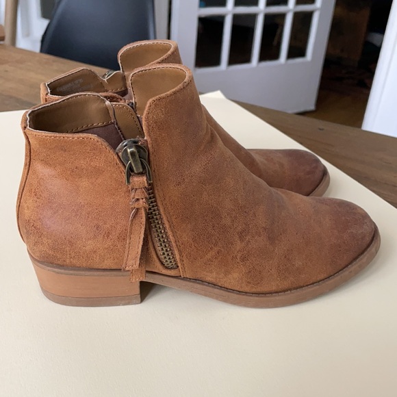 Brown ankle boots - Picture 6 of 12
